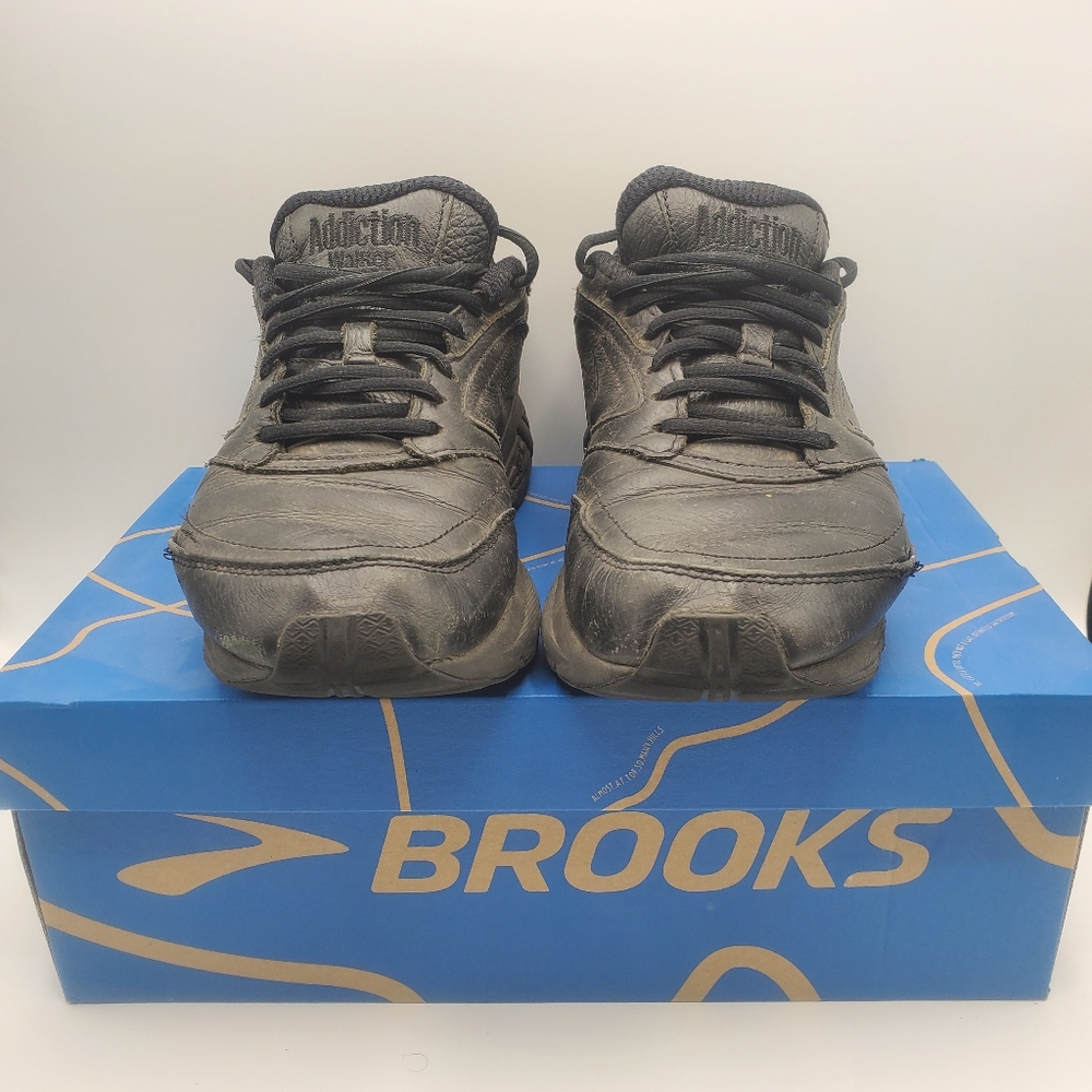 Brooks Addiction Runner men's shoes size 9